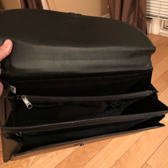 Leather briefcase black. - Picture 2 of 9